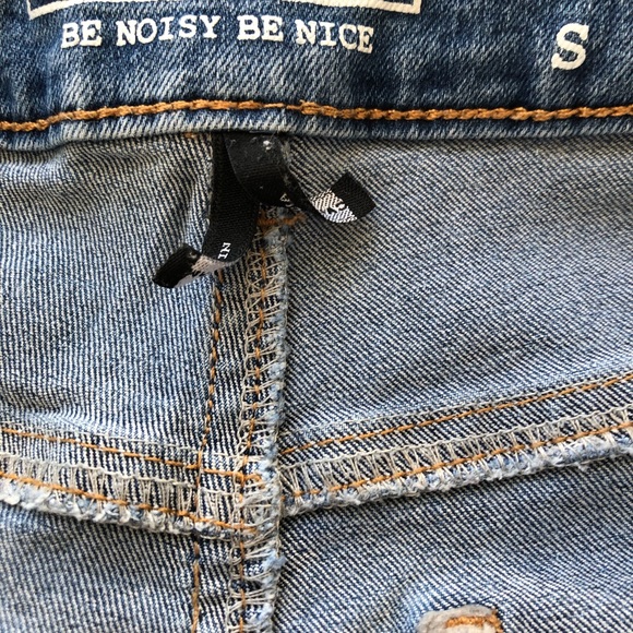 Noisy May Highwaisted Jean shorts - Picture 5 of 5